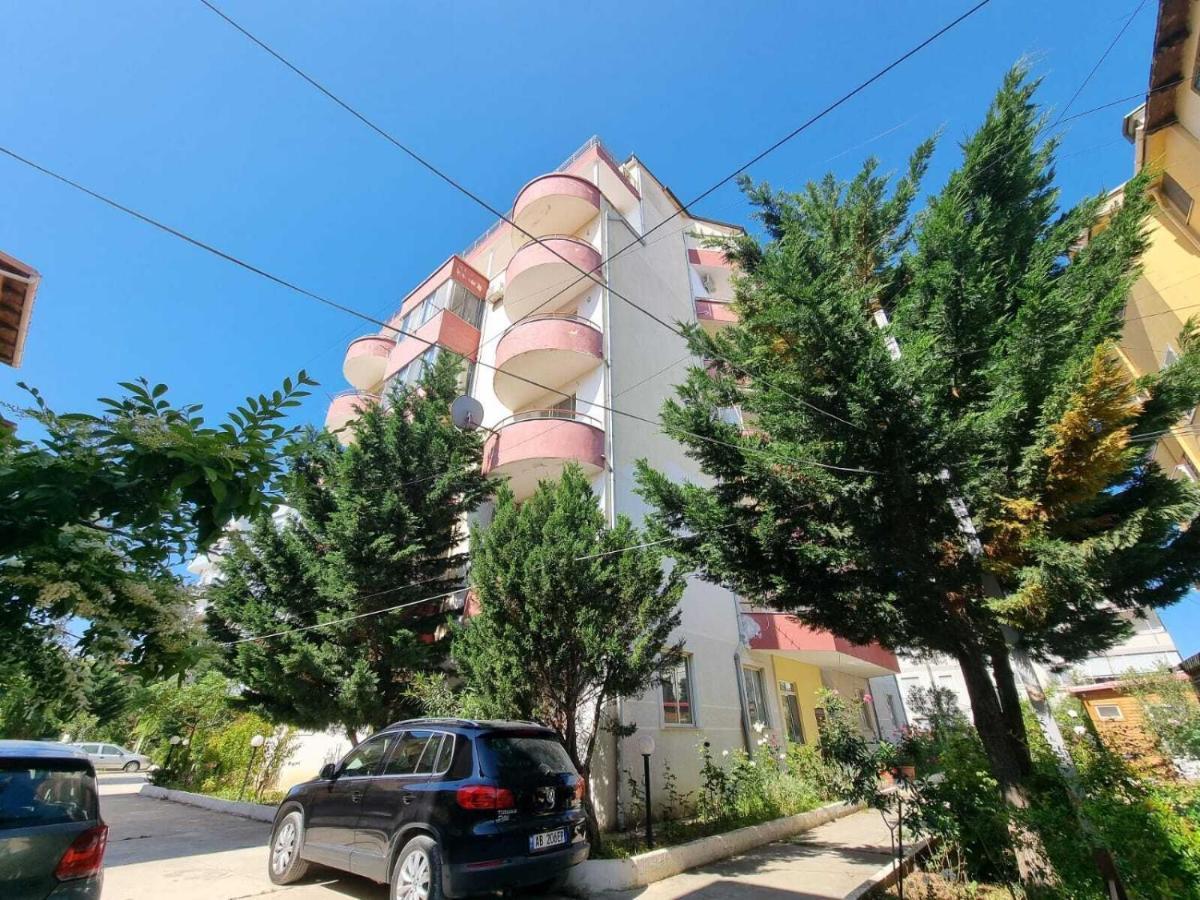 Friendly Apartment Golem Kültér fotó